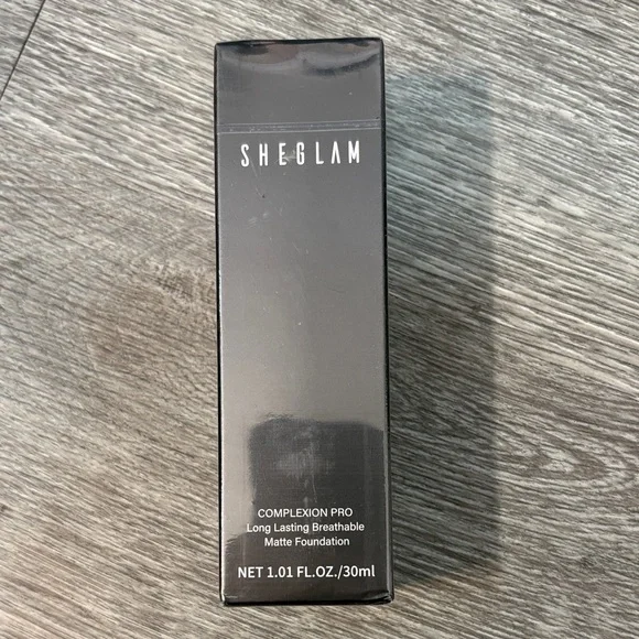 SHEGLAM Complexion Pro Matte Foundation - shell - Picture 1 of 3